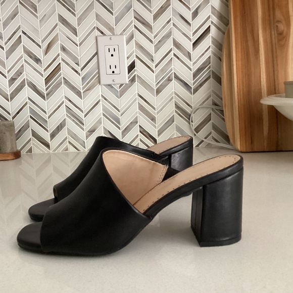 Block Heel sandals - Picture 4 of 6